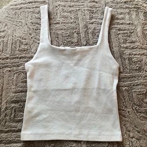 White square crop top🕊